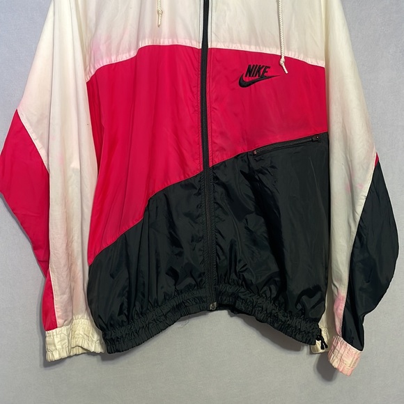 VINTAGE NIKE WINDBREAKER - Picture 2 of 8